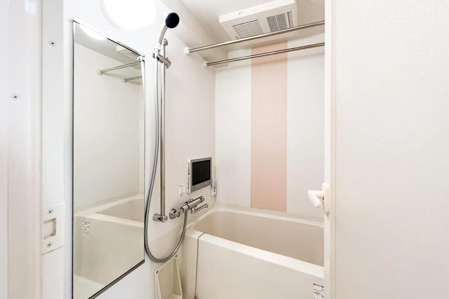 Apartman Diorecrest East Shinsaibashi Oszaka